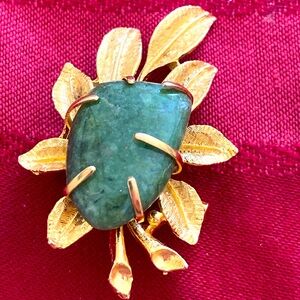 Vintage BSK Jade Stone Leaves Broach